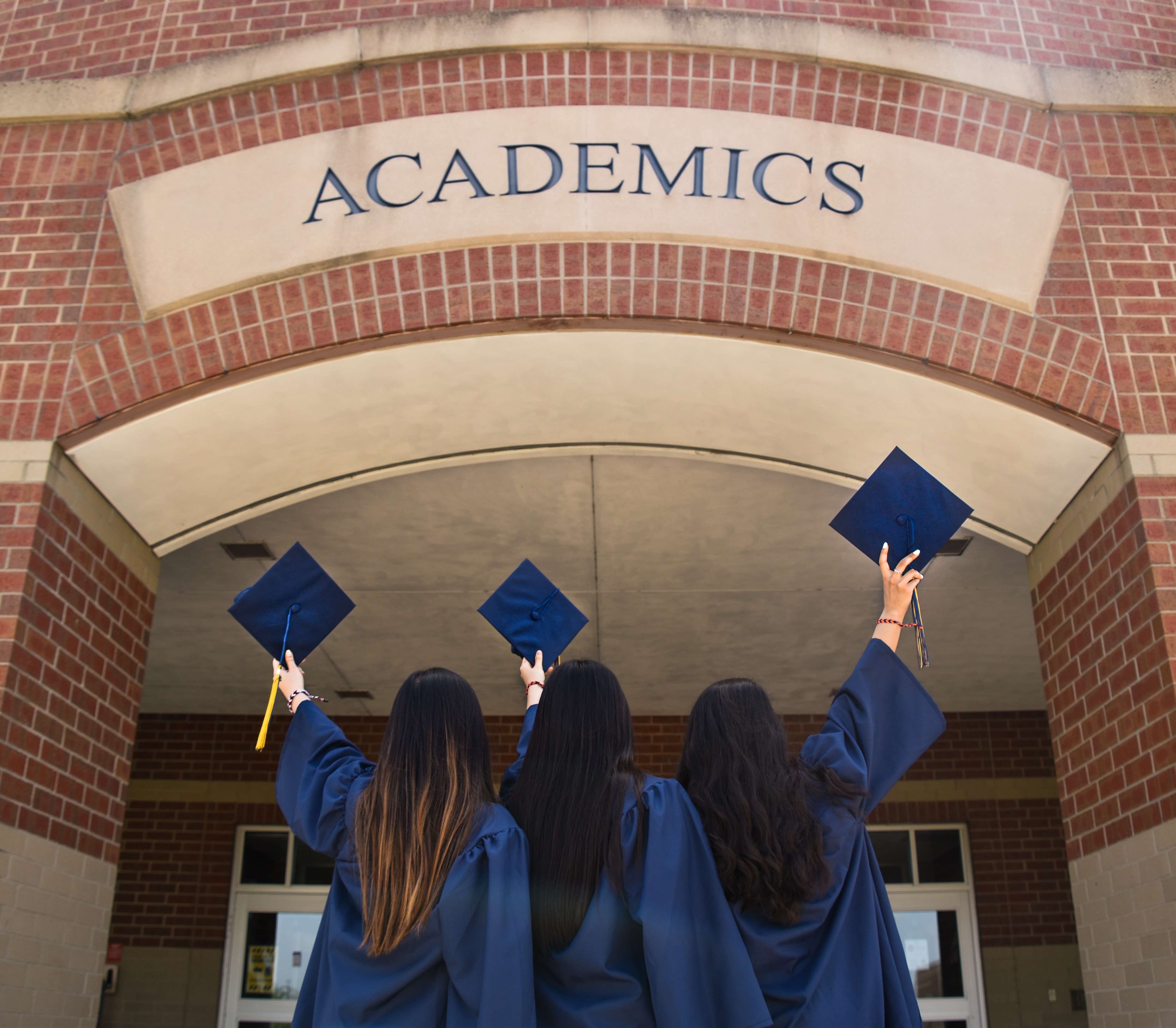 Group of students who just graduated college